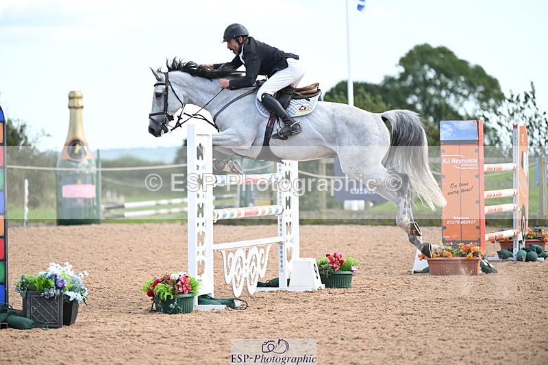 240913A-144604-04909 - Cls 17 National 1.30m Open