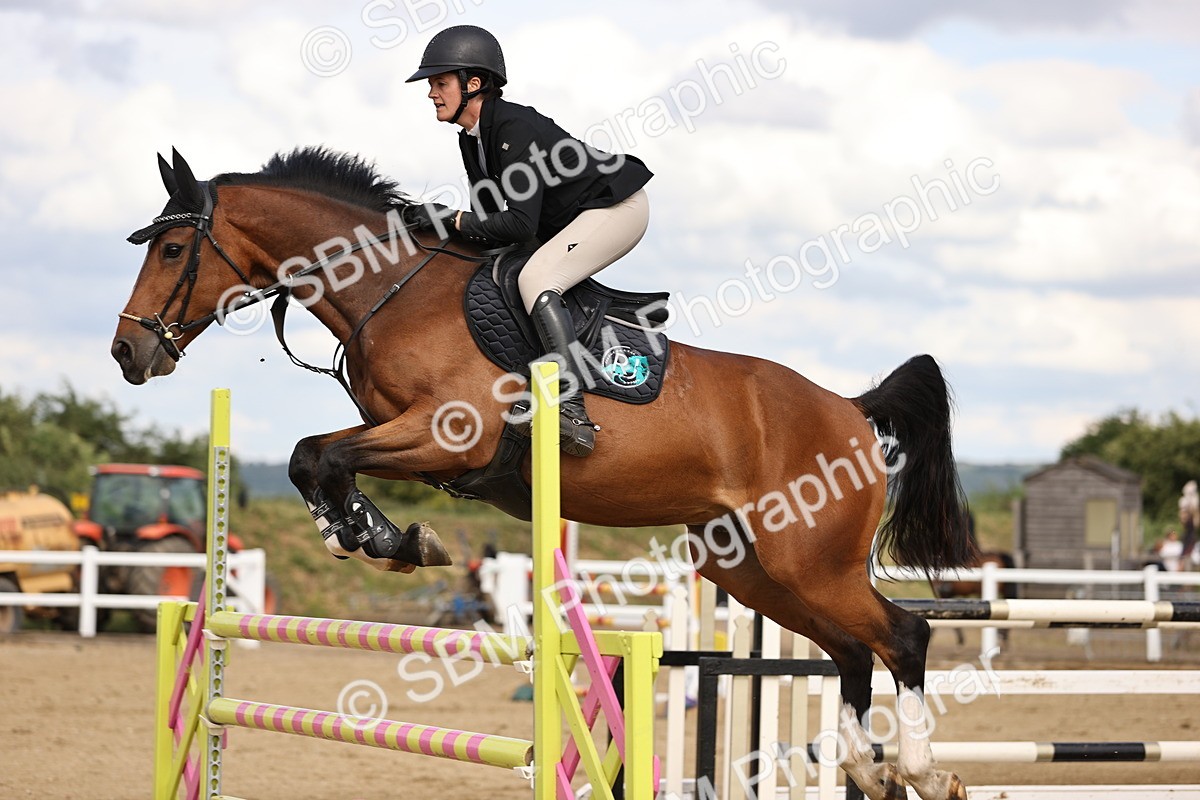 SBM_003786 - Class 13 - Senior Foxhunter - 1.20m
