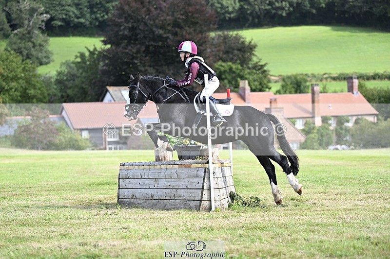 240825X-112737-32525 - 70cm XC 11.00 to 12.00