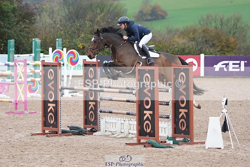 251107-143100-01385 - Cls 7 Blue Chip Grade B&C Qualifier