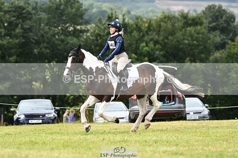 240825X-115435-32159 - 70cm XC 11.00 to 12.00