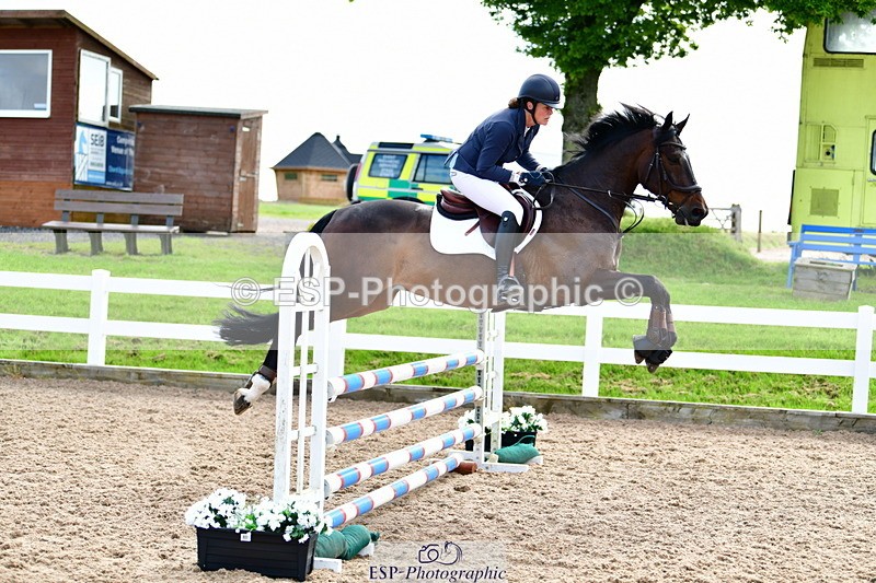 240526A-093614-07121 - Cls 32 British Novice and 90cm Open