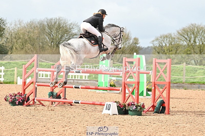 240315A-121223-00846 - Cls 3 Snr Foxhunter