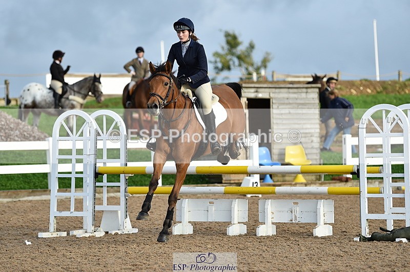 220829A-181102-00518 - 90cm classes