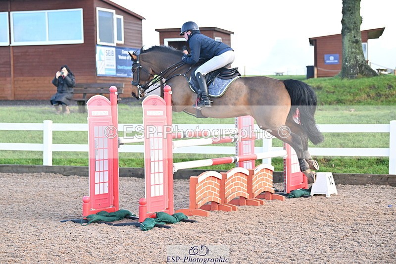 231210A-124021-02483 - Cls 19 Snr 1.05m Open