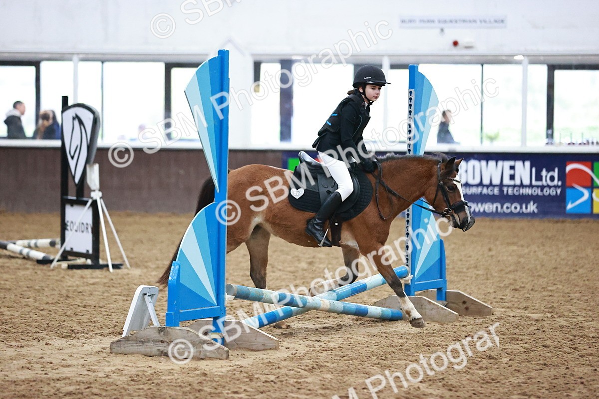 SBM_000183 - Class 1 - Cross Pole Jumping 30cm 40cm