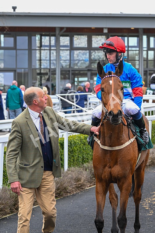 090425-Race 5-Miss Willows-0138 - Race 5