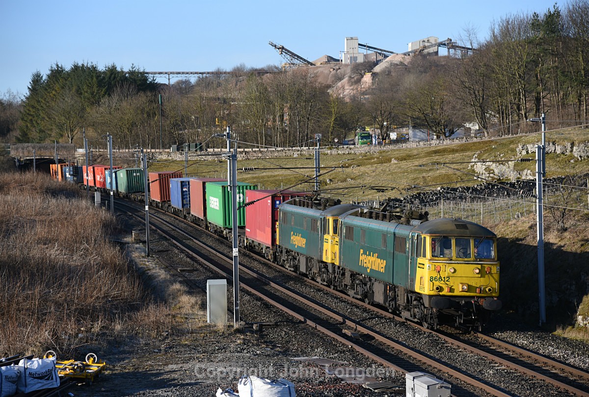 JL - 26.3.18 86610 & 86612 4S50 Crewe - Coatbridge. Shap Beck - West Coast Main Line (north to south)