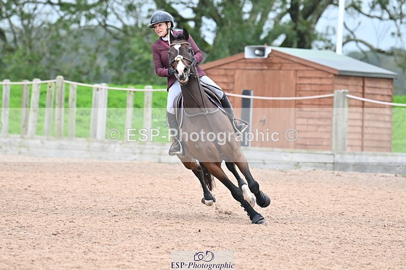 231013A-150717-02909 - Cls 9 Foxhunter & 1.20m Open