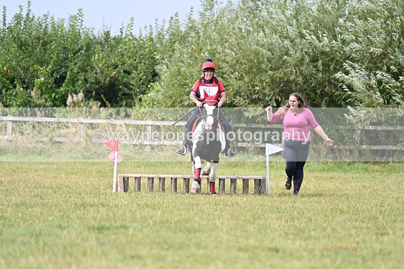 WJ7_6057 - 40cm XC Time 10:57 to 11:30