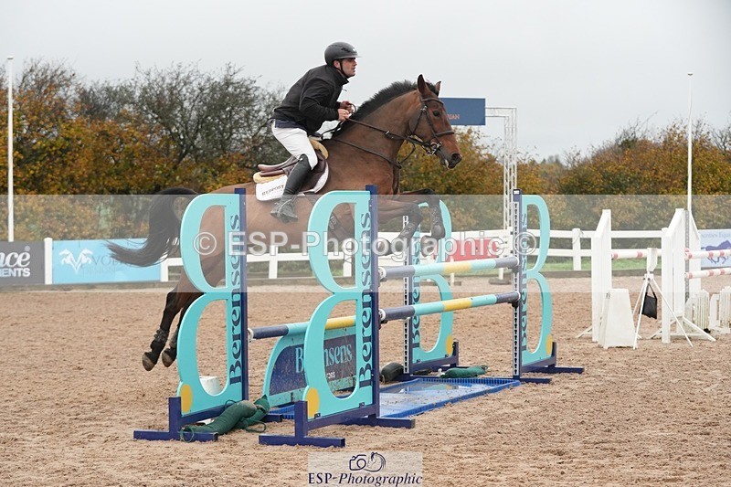 251107-132013-00916 - Cls 5 Newcomers and 1.10m Open