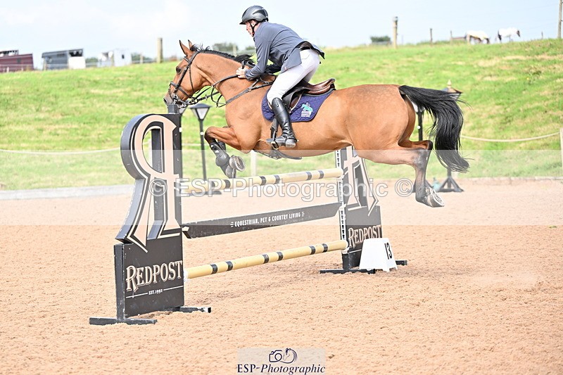 240828A-145802-01086 - Cls 4 Snr Newcomers and 1.10m Open