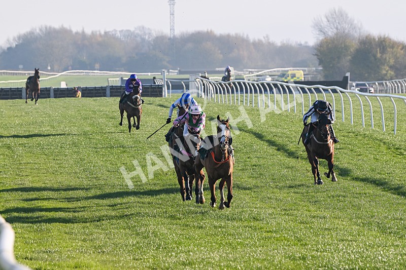 221124-Race 2-Game Management-4868 - Race 2