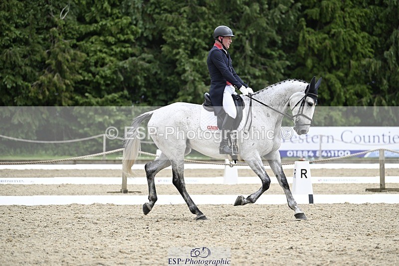 240523-143614-05048 - 433-EN_TARO_DES_VERNIER-Oliver_Townend