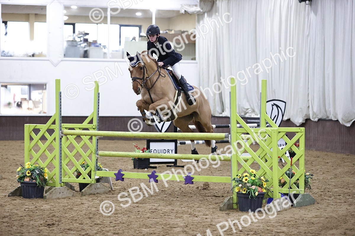 SBM_001067 - Class 4 - Senior Newcomers/ 1.10m Open