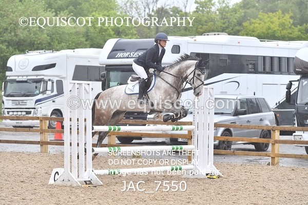 JAC_7550 - CLASS 14  Senior Newcomers/ 1.10m Open