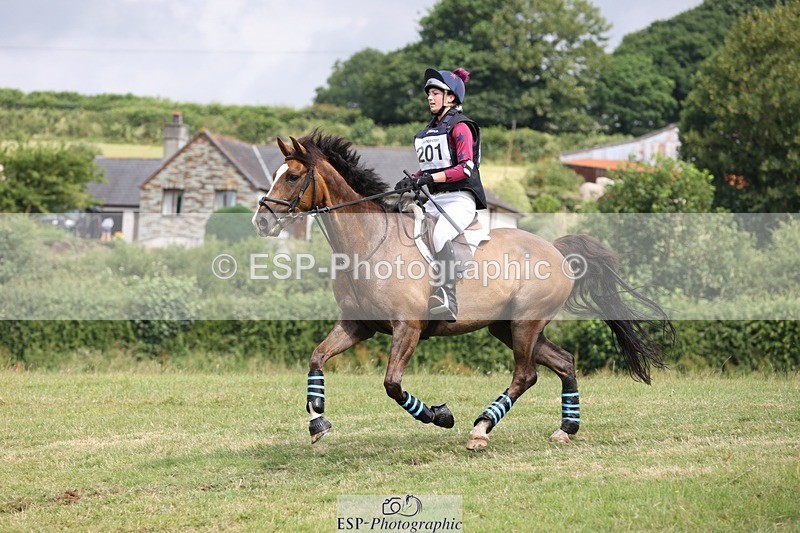 230625-103010-01375 - XC 90cm 9.45 to 11.00