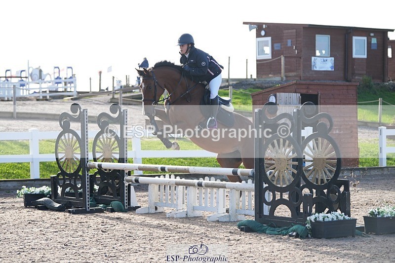 250911-090043-00011 - Cls 8 Clear Round