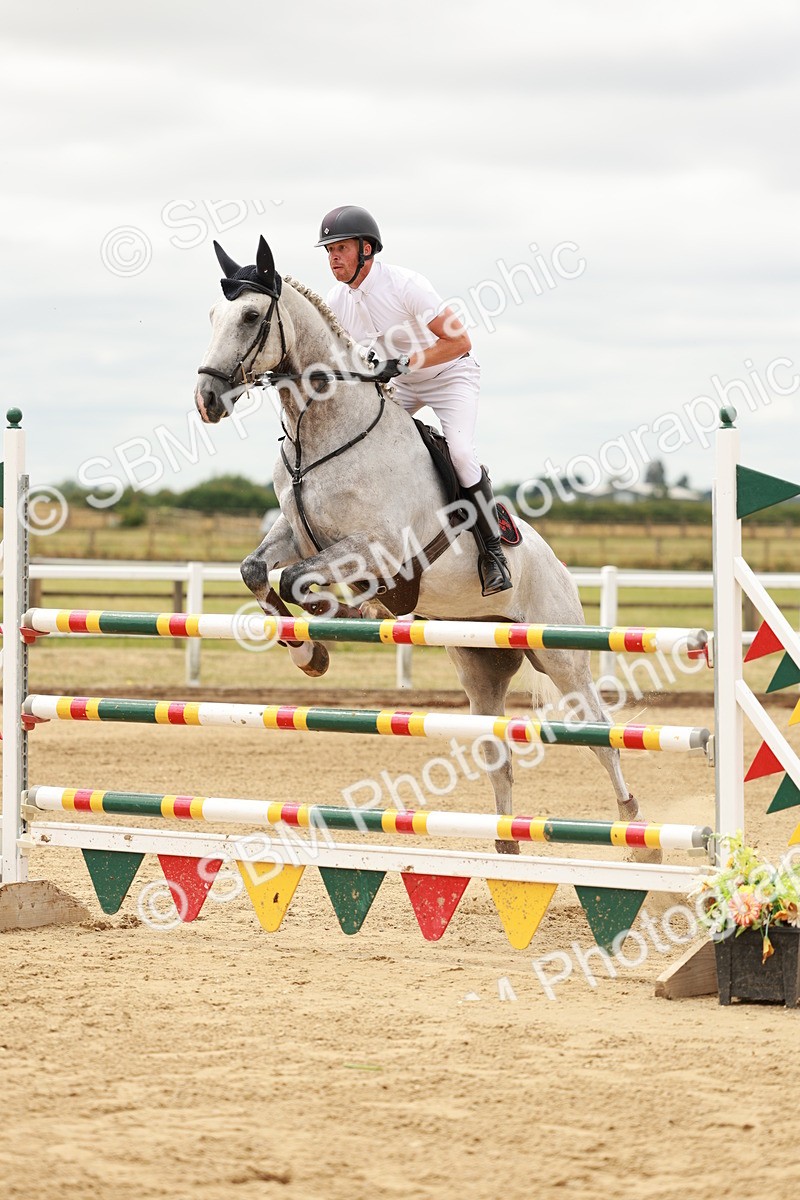 SBM_017558 - Class 21 - Senior Newcomers Championship 2d Rd