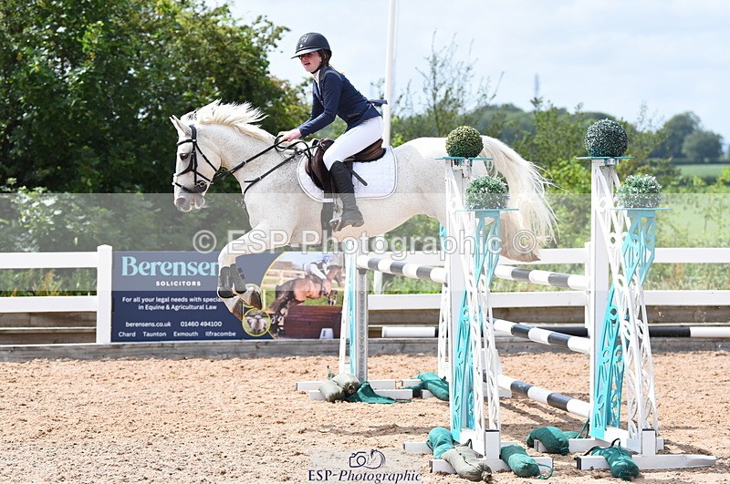 230715A-150830-01644 - Cls 7 1.15m Members Cup