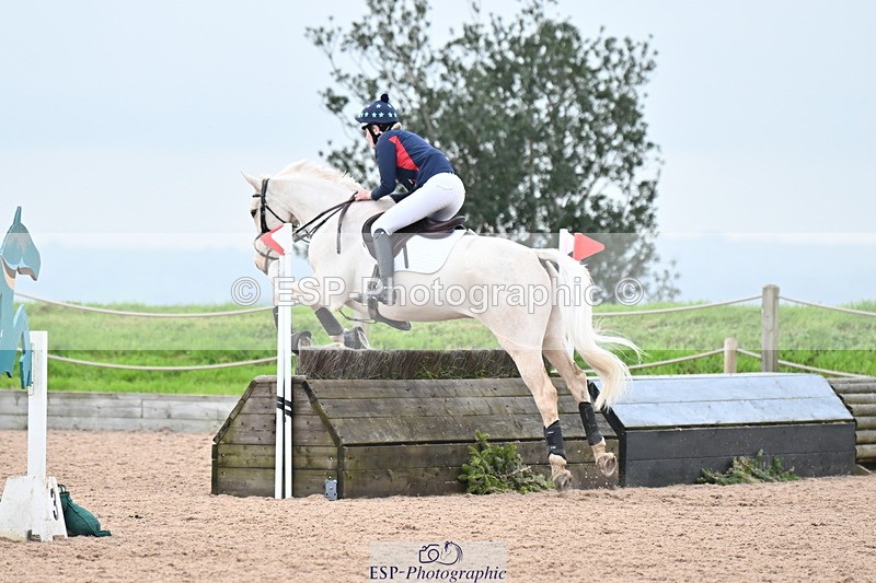 241110A-142747-01310 - 90cm 14.00 to End