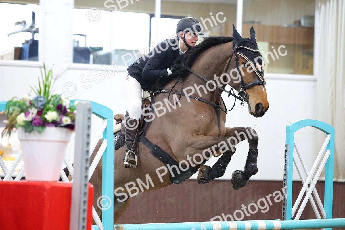 1I0A4737 - Class 9 - Senior Newcomers/ 1.10m Open