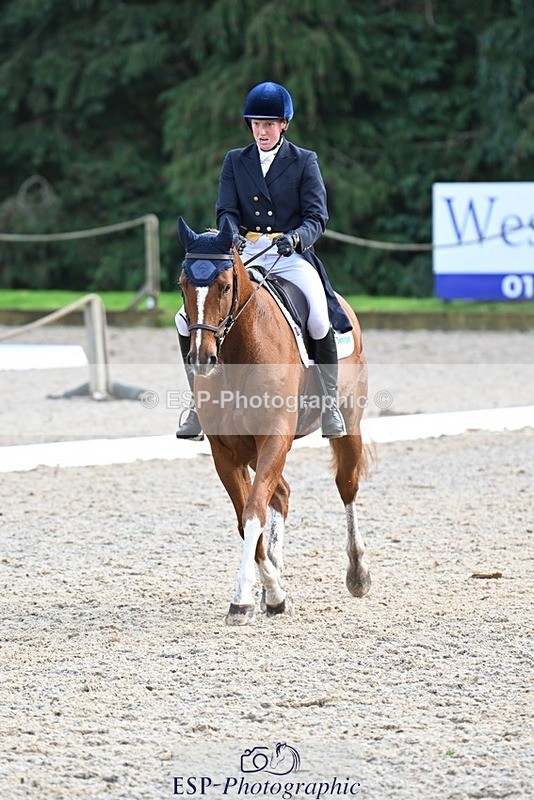 231019-160517-05236 - 066-FJK.OVER.AND.OUT-Alicia.Wilkinson-DR