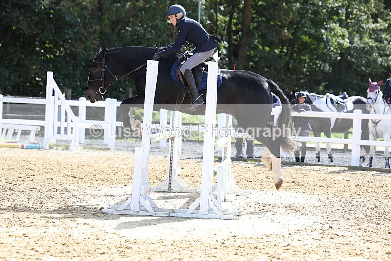 3E7A9489 - Class 9: Senior British Novice/90cm open