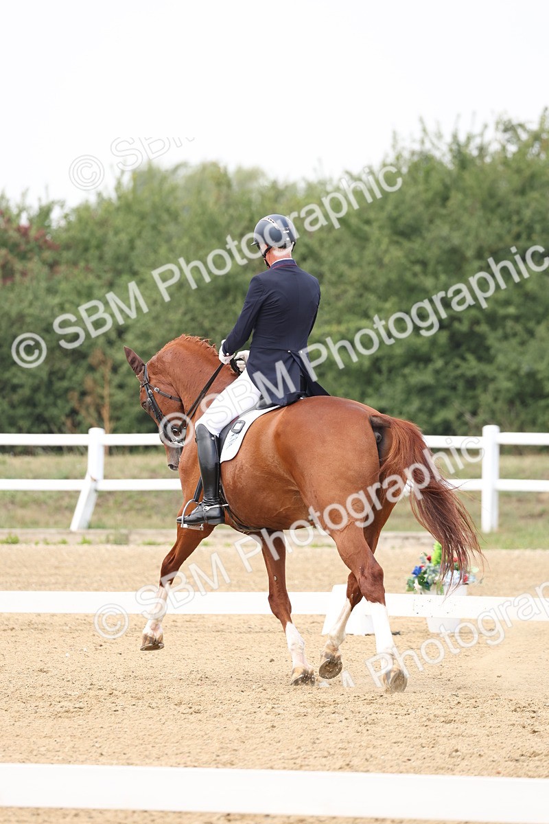 SBM_007431 - Class 9 - FEI INT I - 14.57-15.45