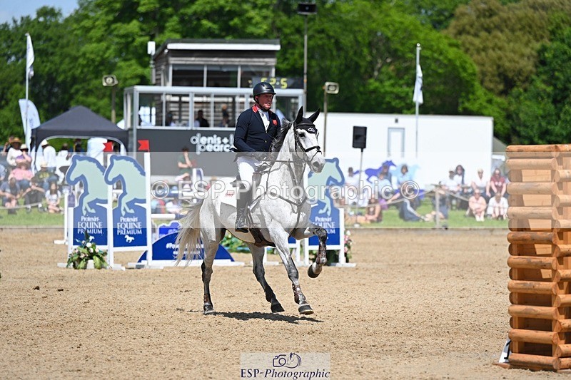 240525-133234-15408 - 433-EN_TARO_DES_VERNIER-Oliver_Townend