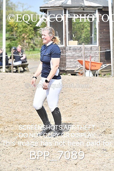 BPP_7089 - CLASS 5 FRI Veterans Show Jumping