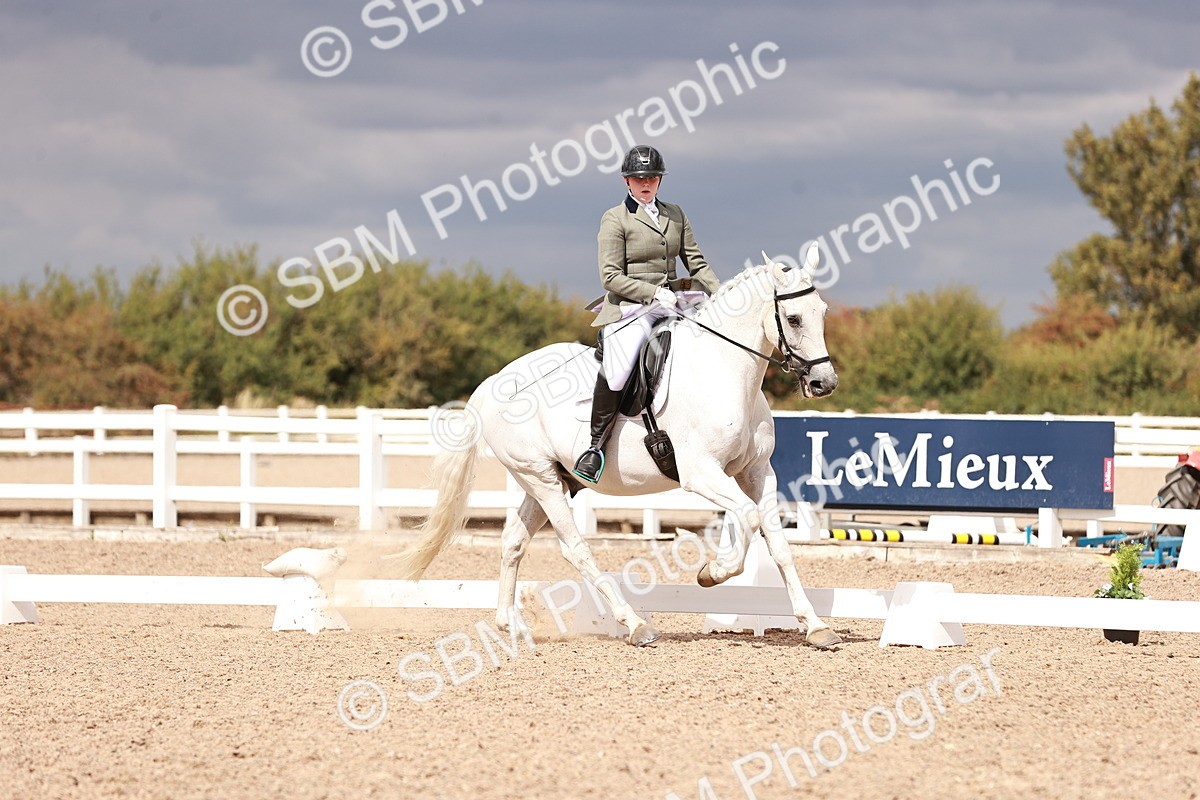 SBM_06301 - Class 37 - Novice 5