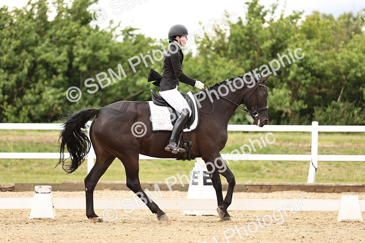 SBM_002745 - Class 2 - Novice 4 - 12.00-13.10