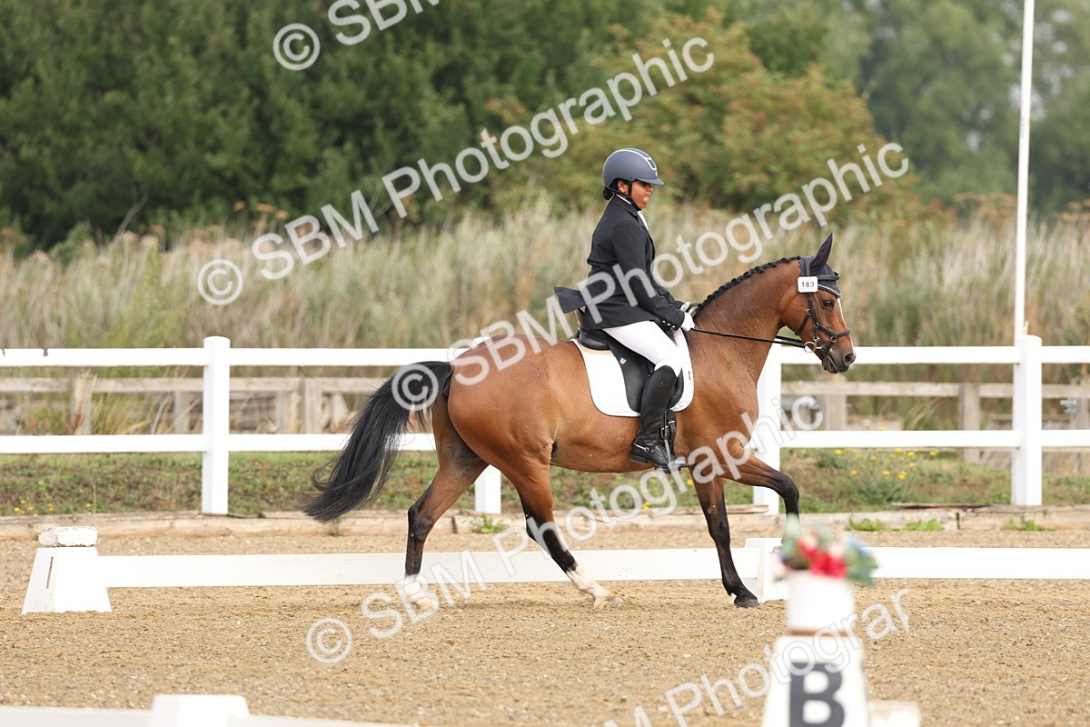 SBM_005433 - Class 6 - Novice 6 - 9.30-10.12