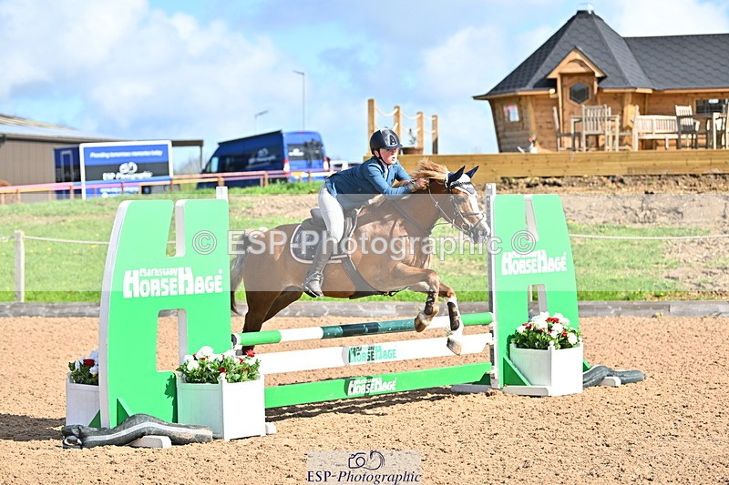 240504A-094534-00961 - Cls 1 Pony Intro 70cm