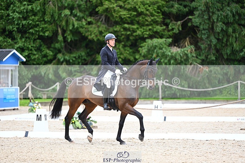 240524-172726-11025 - 552-COUNT_ONYX-Aaron_Millar