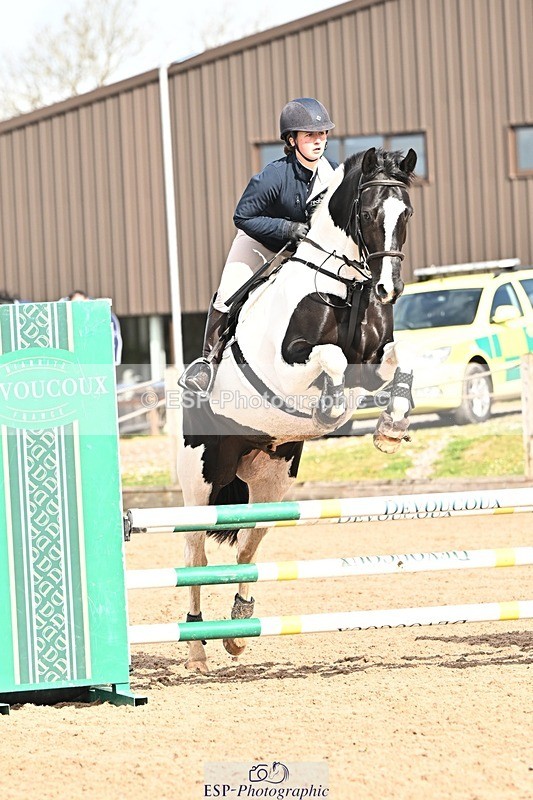 250416-100159-00186 - Cls 1 British Novice and 90cm