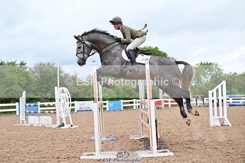 240703A-124201-00329 - Cls 04 Snr Newc & 1.10 Open