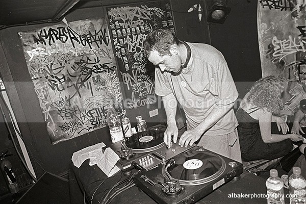 33 - Friends-&-Family @ the-roadhouse 31.05.03