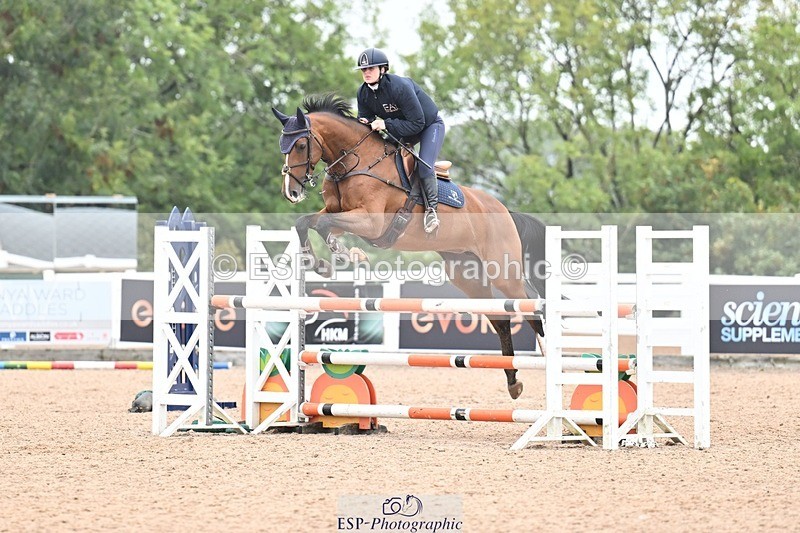 250917-130923-00592 - Cls 4 Newcomers and 1.10m Open