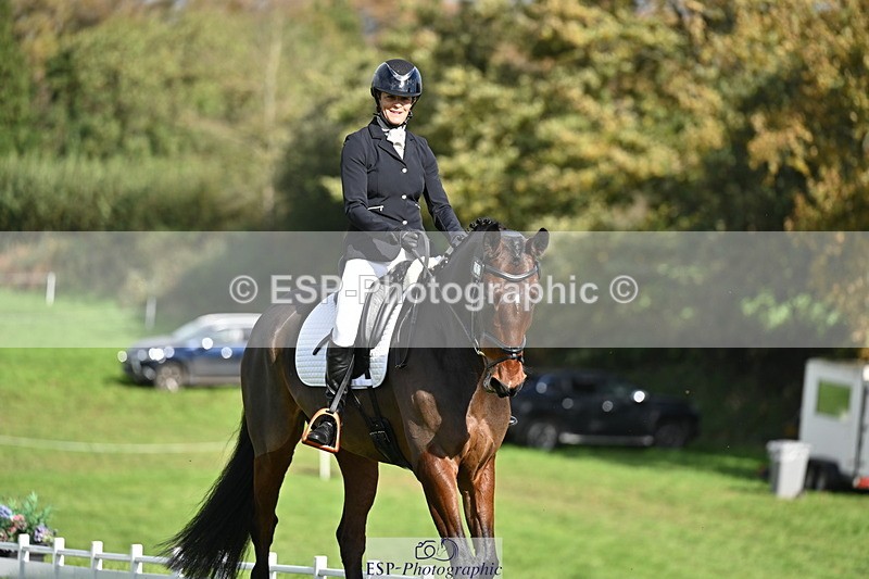 251024A-133036-12122 - D-362-Tanya.Viol