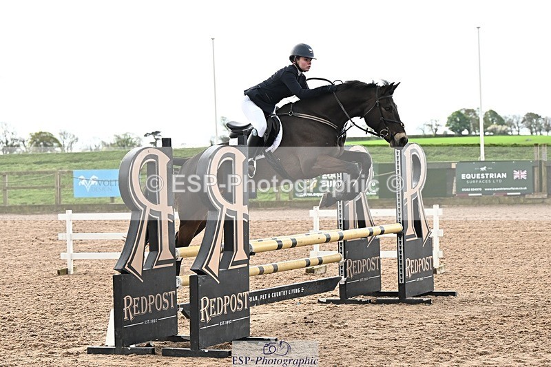 250416-094336-00085 - Cls 1 British Novice and 90cm