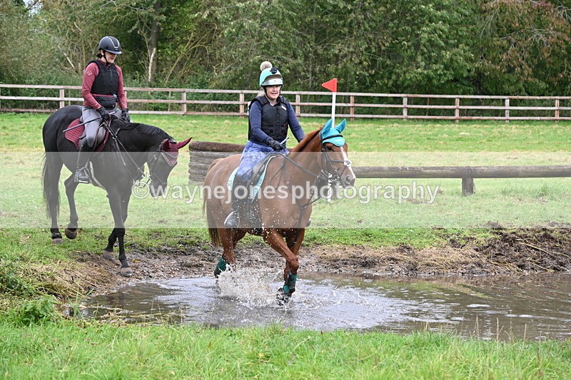 WJ6_6423 - Time at Photographer 12:41 to 13:05