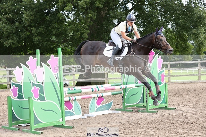 240803-094721-00169 - 110-Lizzie_Luxton-KILCARNA_BARNEY