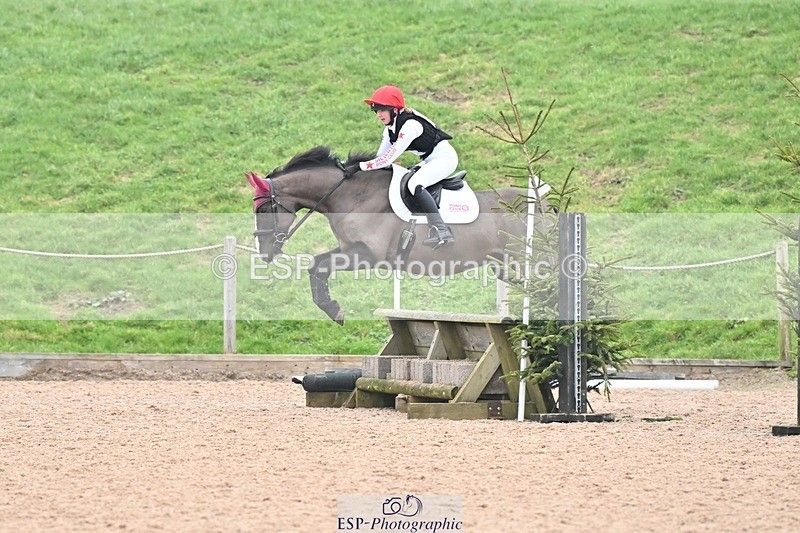 250118-140216-01401 - Cls 3A&B 90cm 13.20 to Coursewalk