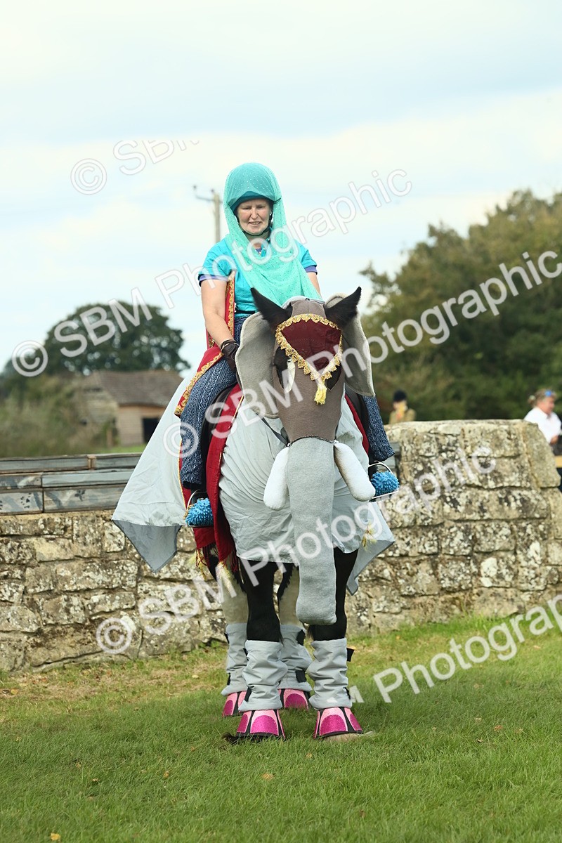SBM_63538 - S35 - Fancy Dress Showing
