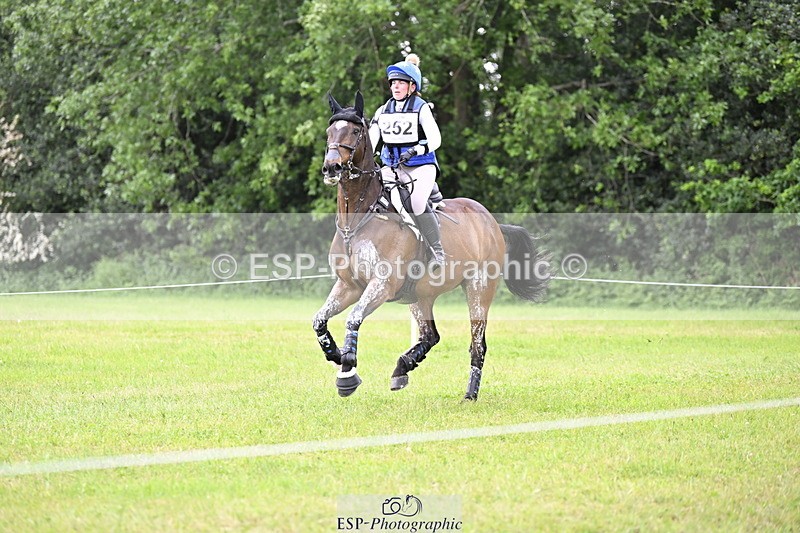 250524A-155544-14098 - C-252-Zoe.Boyles-SAM