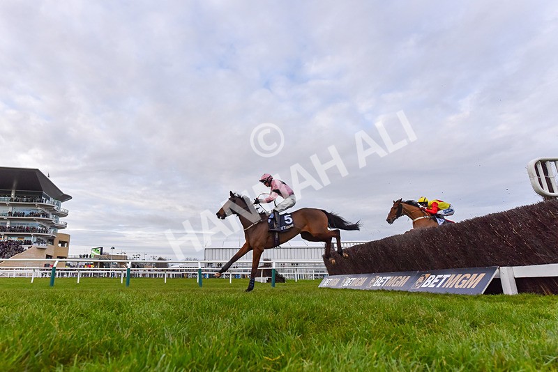 141224-Race 5-Issar DAiry-9444 - Race 5