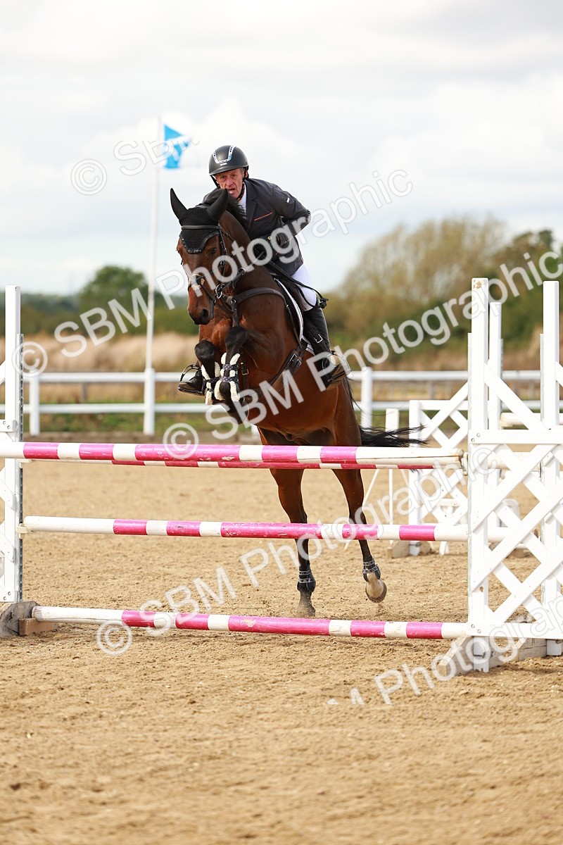 SBM_001279 - Class 4 - Senior Newcomers - 1.10m