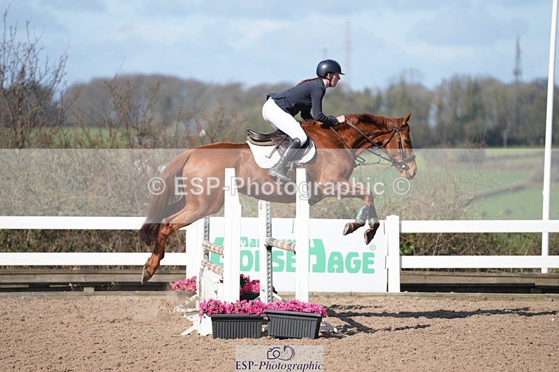 250329-101259-03567 - Cls 20 British Novice and 90cm